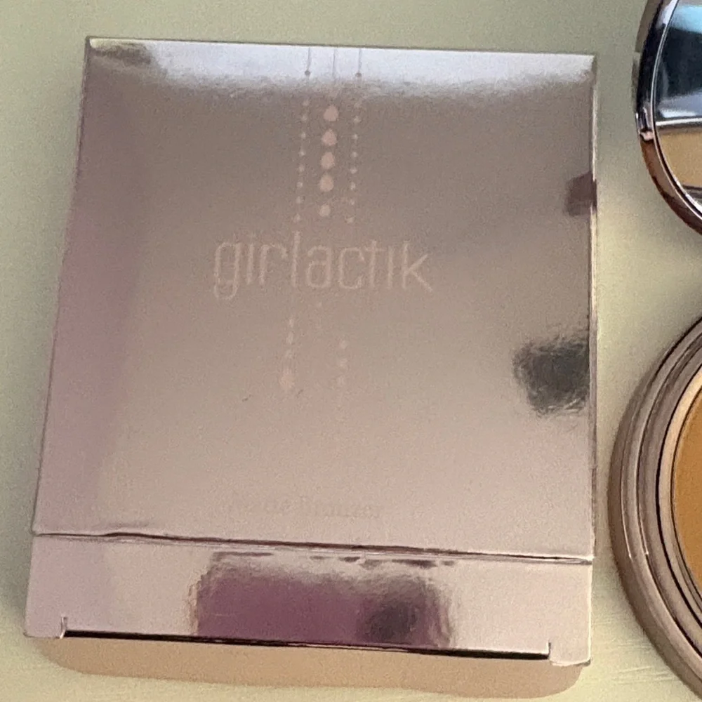 Girlactik Matte Bronzer - Tan